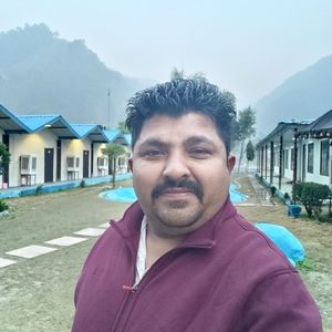 Meet your Posher, Sanjay